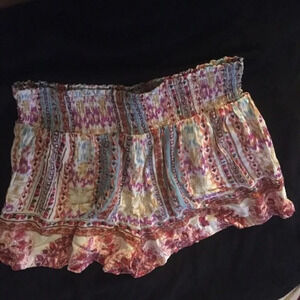 Angie 100% beautiful loose fitting rayon shorts, size small
